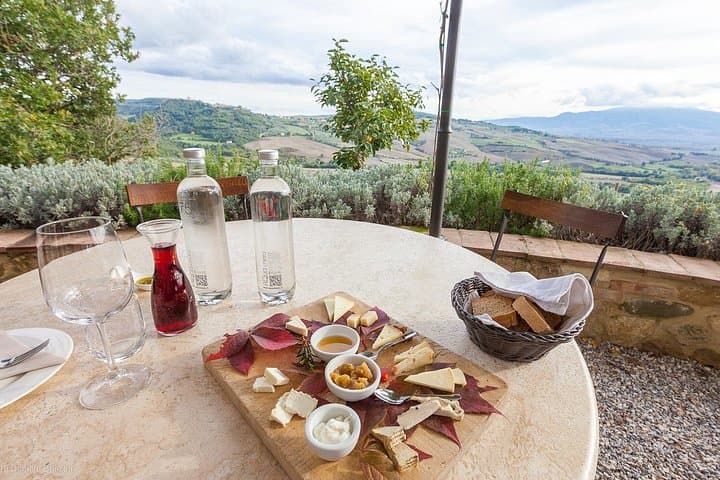 Montepulciano and Pienza Tuscany Wine&Cheese Fullday from Florence — photo 1 of 11