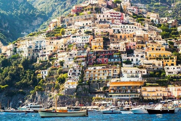 Private Transfer from Positano to Naples — photo 1 of 6