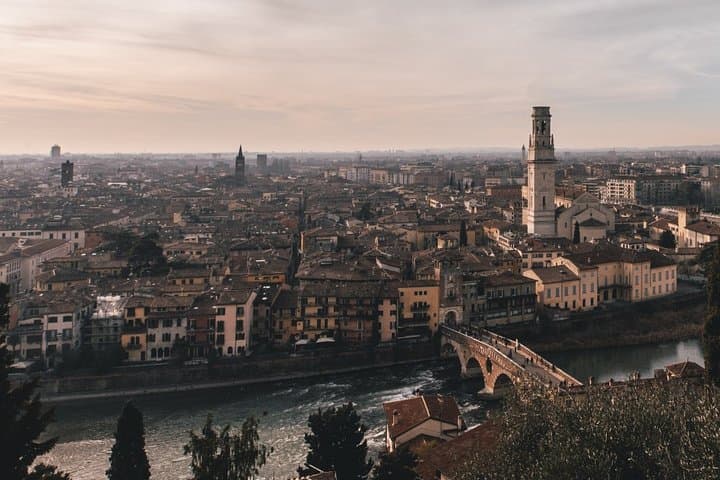 The romantic side of Verona (Fall in love again) - Private tour with a local — photo 1 of 16