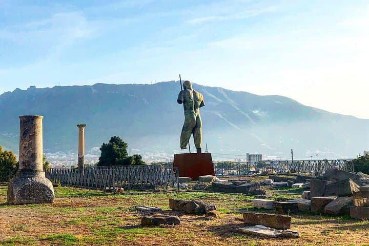 2.5-Hour Guided Tour of Pompeii with an Archaeologist — photo 1 of 14