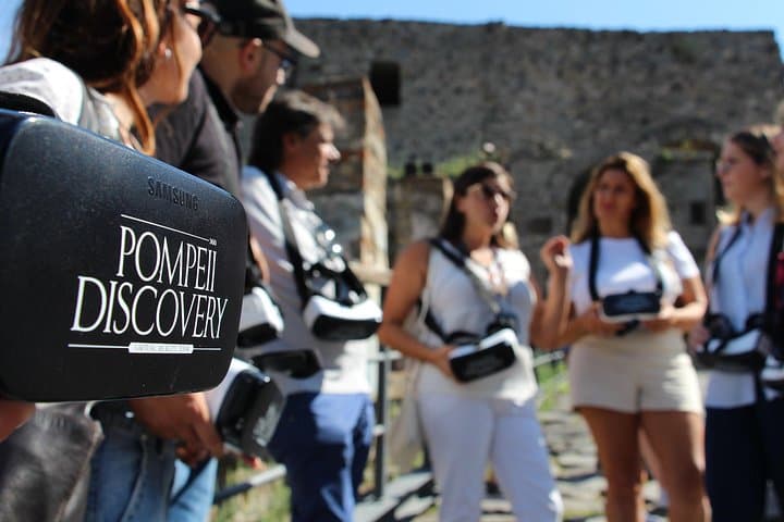 Private Guided Tour and VR Headsets in the Ancient Pompeii — photo 1 of 10