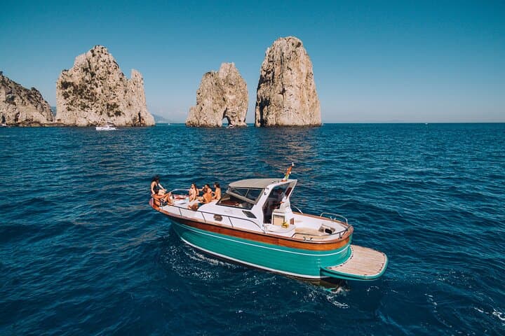 Capri Island Small Group Boat Tour from Naples with Light Lunch — photo 1 of 21
