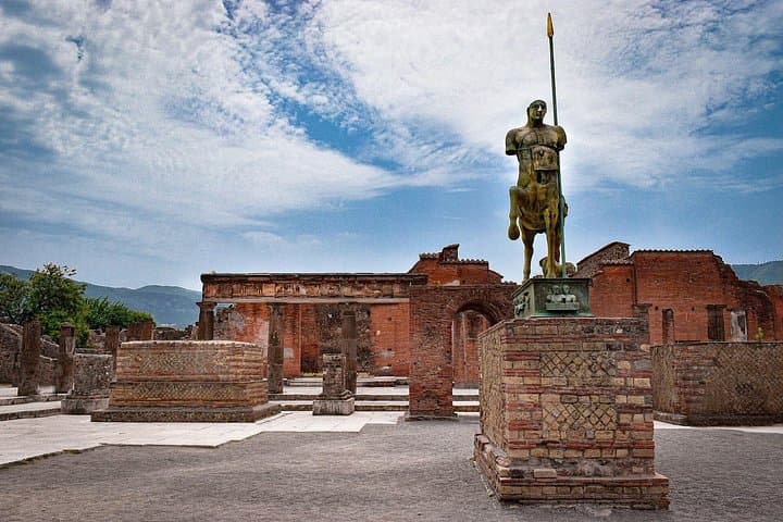 Pompeii: 2-Hour Shared Guided Tour with Skip-the-Line Ticket — photo 1 of 15