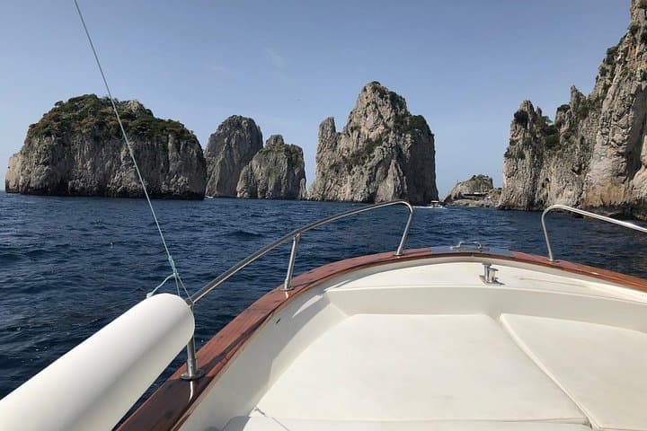 Capri Private Boat Tour (3 Hours) with Blue Grotto — photo 1 of 21