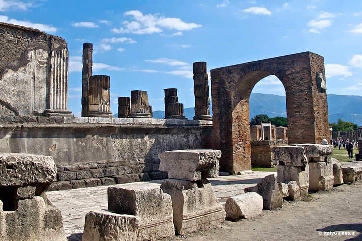 Day tour Naples Vesuvio Pompei — photo 1 of 9