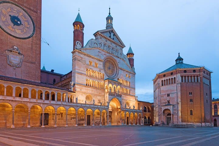 Cremona: tour with private guide — photo 1 of 7