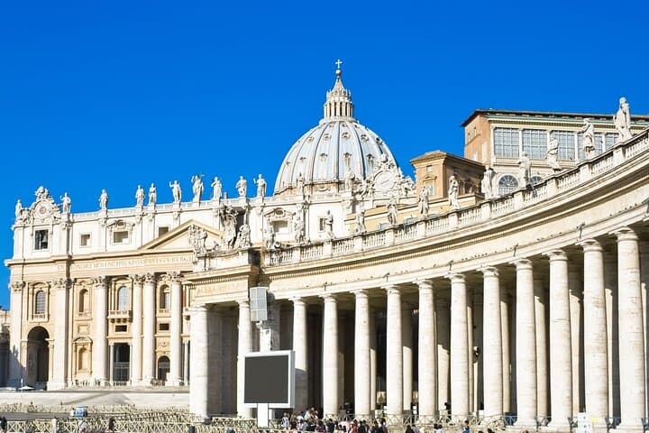 Rome: Vatican Museums, Sistine Chapel & St. Peter's Basilica Tour — photo 1 of 11