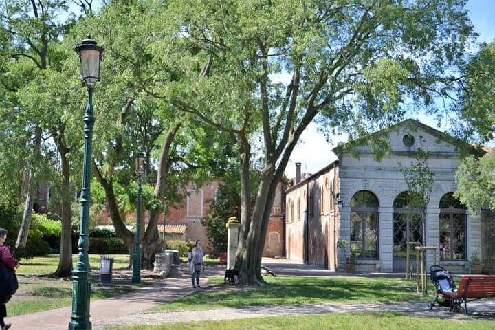 Secret Gardens of Venice Walking Tour — photo 1 of 6