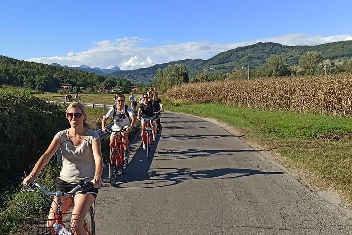 Bike Ride & WIne Tasting — photo 1 of 7