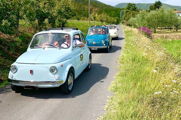 Fiat 500 Self-Tour: Visit the Tuscan Countryside in a Vintage Car — photo 1 of 22
