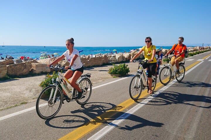Pisa: Self-Guided Bike Tour to the Sea — photo 1 of 9