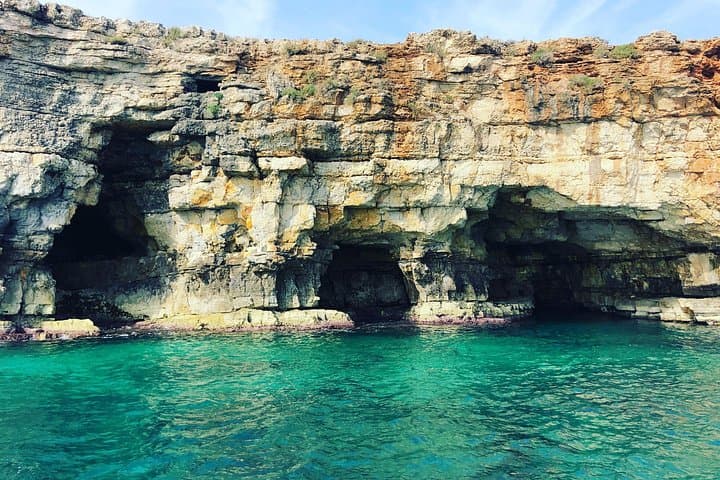 Polignano a Mare boat tour emotions, caves, diving and appetizers — photo 1 of 11