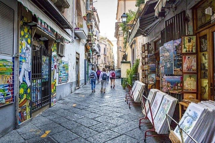 Private Transfer from Naples to Sorrento with Visit to Pompeii — photo 1 of 6