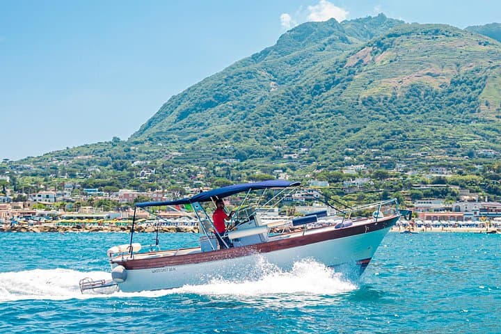 Ischia island private excursion on Gozzo Aprea Milano 8,3m — photo 1 of 8