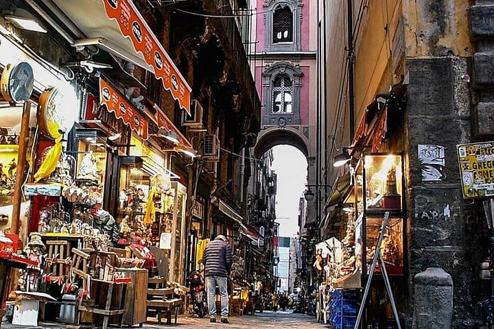 Naples Walking tour of the Historical Center — photo 1 of 13