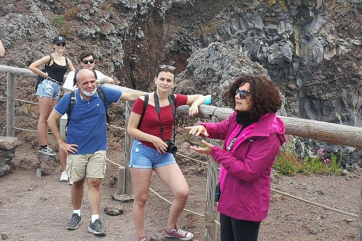 Escursione a terra Vesuvio e sito di Ercolano (6 ore) — photo 1 of 16