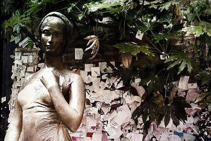 Shakespeare: Verona of Romeo and Juliet Private Tour from Milan — photo 1 of 14