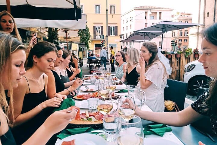 Bachelorette Party Wine and Food Tour in Rome — photo 1 of 7