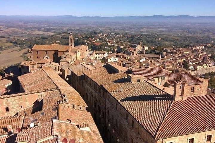 2 hours - Private Walking Tour in Montepulciano — photo 1 of 10