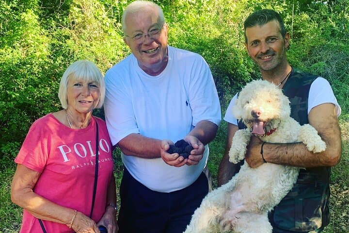 Truffle Hunting Experience Siena Tartufi — photo 1 of 39