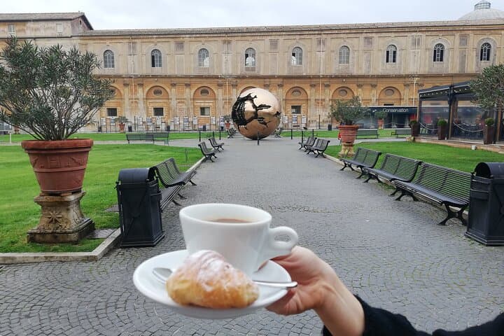 VIP Vatican Breakfast and Guided Tour with Sistine Chapel Access — photo 1 of 19