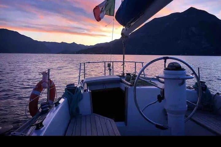 Sunset Sailing Lake Como with Private Skipper — photo 1 of 10