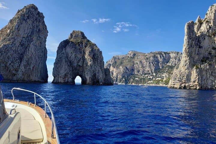 Small Group Tour from Salerno to Capri by Boat — photo 1 of 5