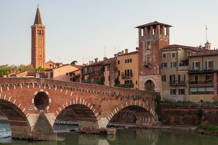 Private Full-Day Tour to Verona and Lago di Garda from Milan — photo 1 of 8