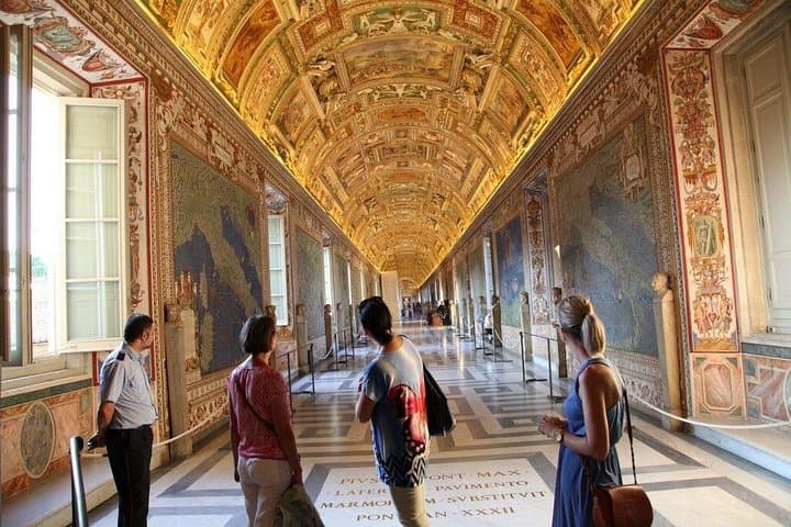 Vatican Museums, Sistine Chapel Skip the Line Guided Tour — photo 1 of 7