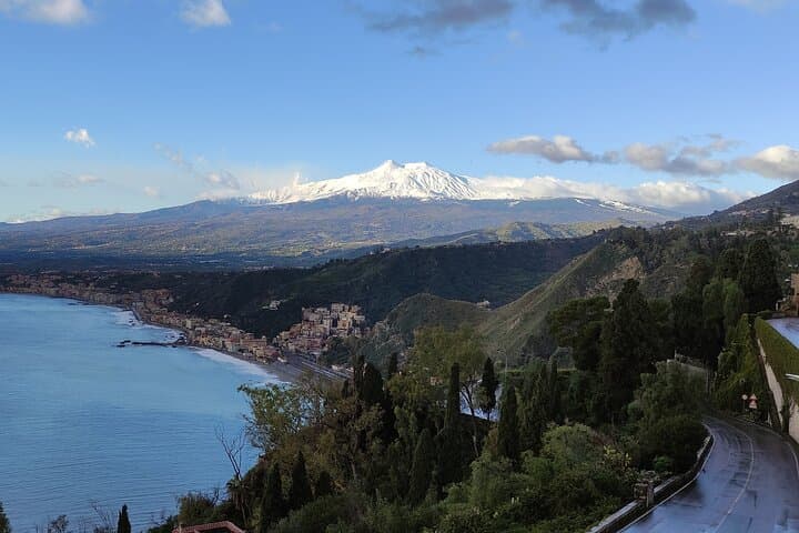 Taormina and Etna Volcano Lunch&WineTasting from Messina or Catania Port ShorExc — photo 1 of 18
