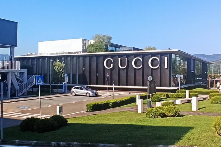 PRIVATE TRANSFER from Florence to Rome with Stops at THE MALL & PRADA OUTLET — photo 1 of 25