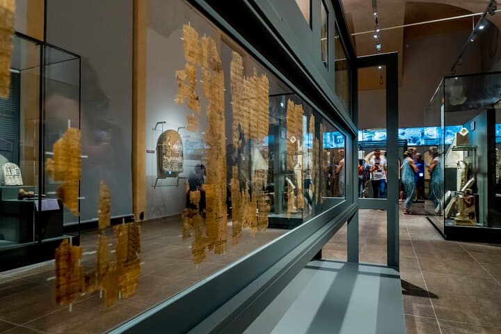 Skip-the-line Egyptian Museum Guided Tour — photo 1 of 21