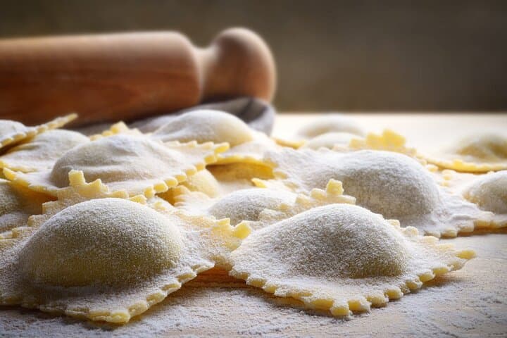 Ravioli & Tagliatelle Cooking Class at a Local's Home in Positano — photo 1 of 41
