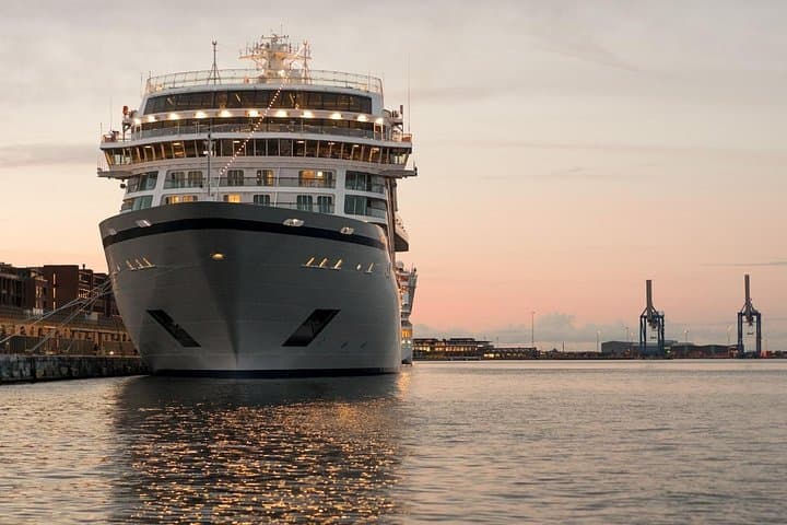 Civitavecchia Cruise Port Private Transfer To/From Rome & Airport — photo 1 of 6