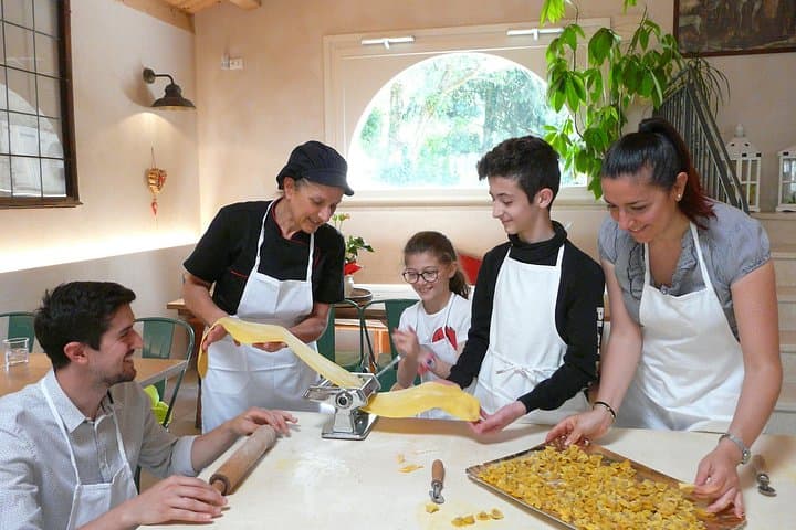 Tortellini Cooking Class with Mamma in Verona — photo 1 of 4