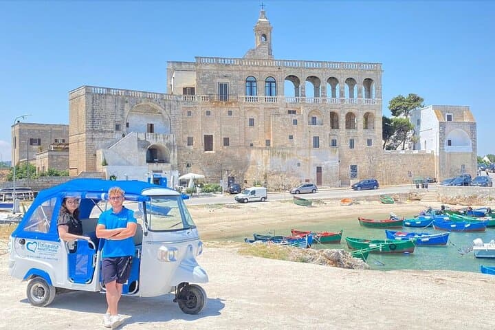Polignano a Mare: Vintage Private Tour in TukTuk — photo 1 of 12