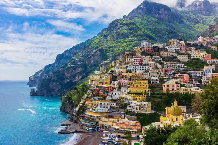 Private Transfer from Positano to Naples — photo 1 of 7