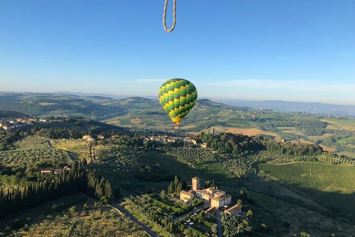 Experience the Magic of Tuscany from a Hot Air Balloon — photo 1 of 22