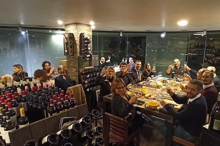 Top Wine Tasting: 7 wines paired with local specialties — photo 1 of 17