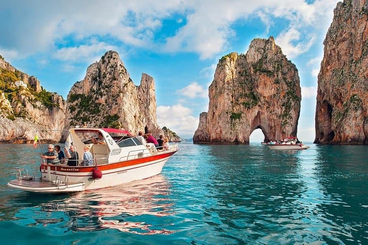 From SORRENTO: Stunning Capri! Full Day in a Private Boat — photo 1 of 7
