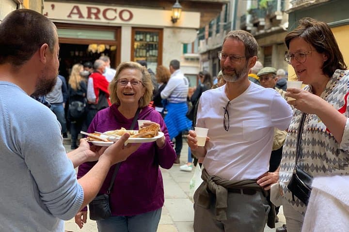 Old Taverns and Rialto Market Food Adventure (come hungry!) — photo 1 of 13