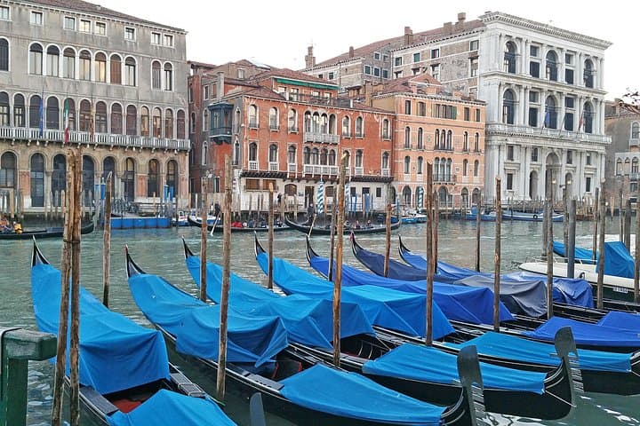 Venice Top attractions Walking Tour along the Canals — photo 1 of 6