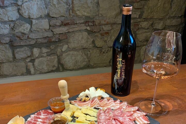 2-Hour Guided Tour of the Morainic Hills with Tasting — photo 1 of 2