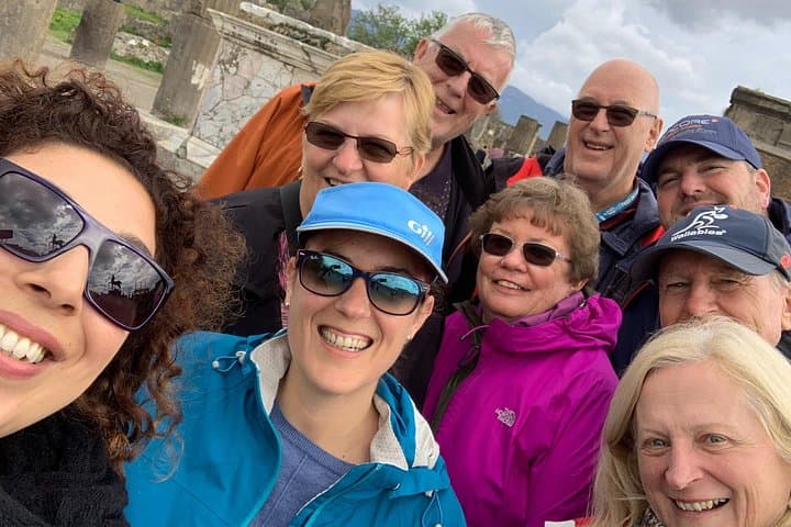 Skip the line ancient Pompeii and Vesuvius full-day tour — photo 1 of 6