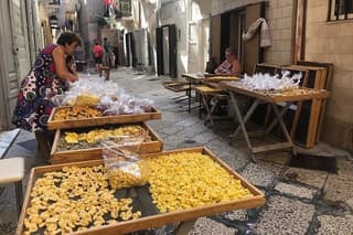 Bari Street food with Wine & food Taster