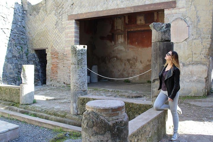 Herculaneum Private Guided Tour Led by a Local Top-rated Guide - All inclusive — photo 1 of 6