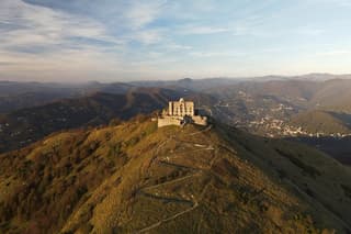 Private Half-Day Hiking to Fort Diamond