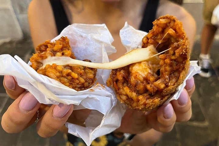 Street food and pasta in Rome — photo 1 of 12