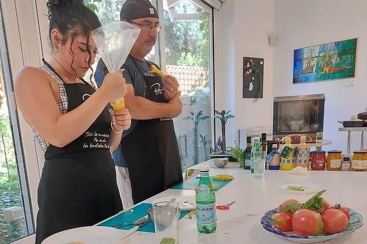 Cooking Class - cook and enjoy local dishes with our Chef — photo 1 of 42