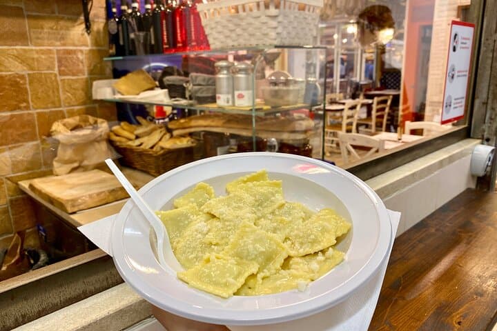Tasty Florence Street Food with Guided Walking of the City — photo 1 of 11